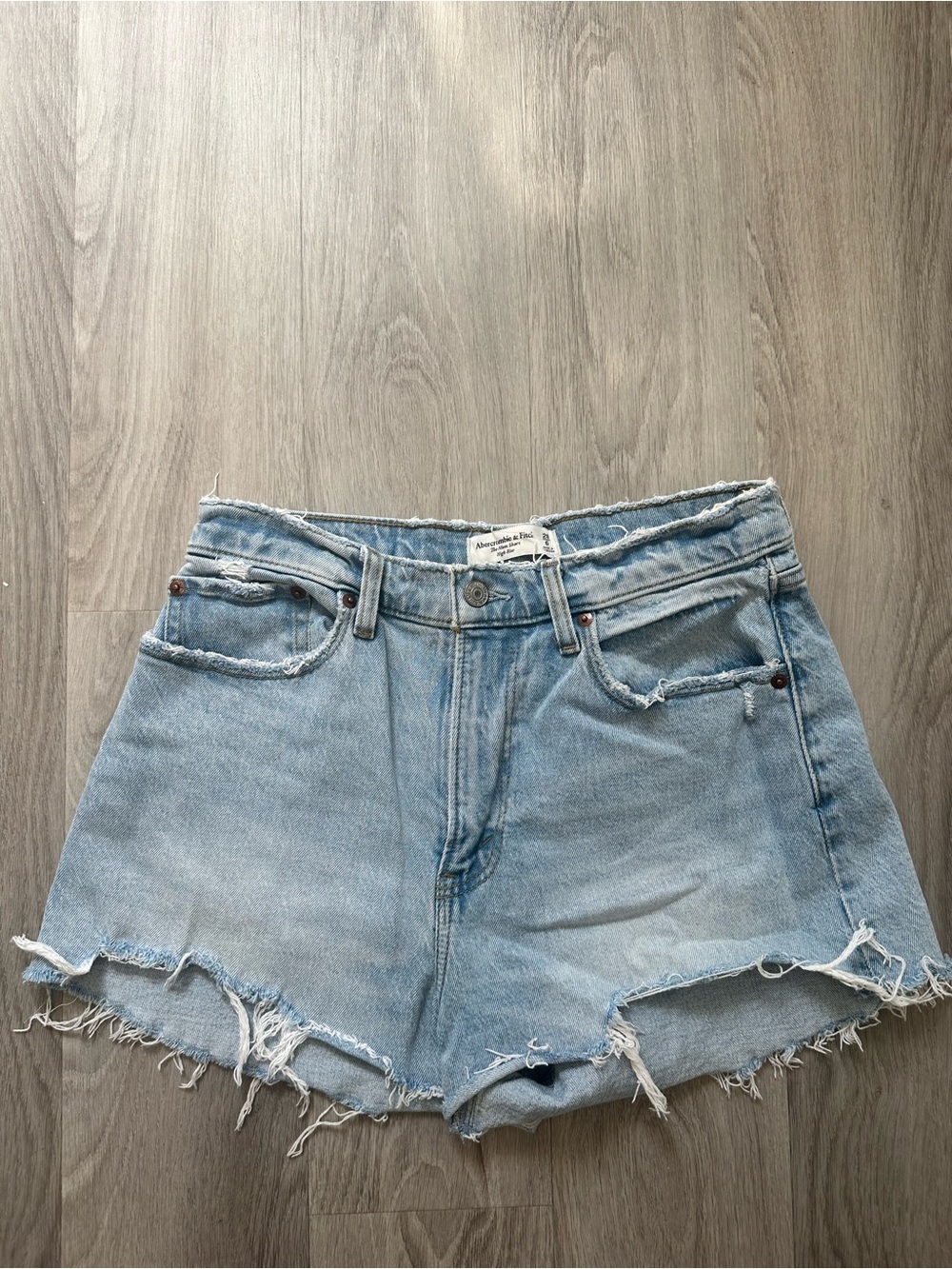 Abercrombie High Rise Mom Short
